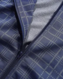 Jackets><noscript><img width=