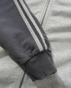Jackets><noscript><img width=
